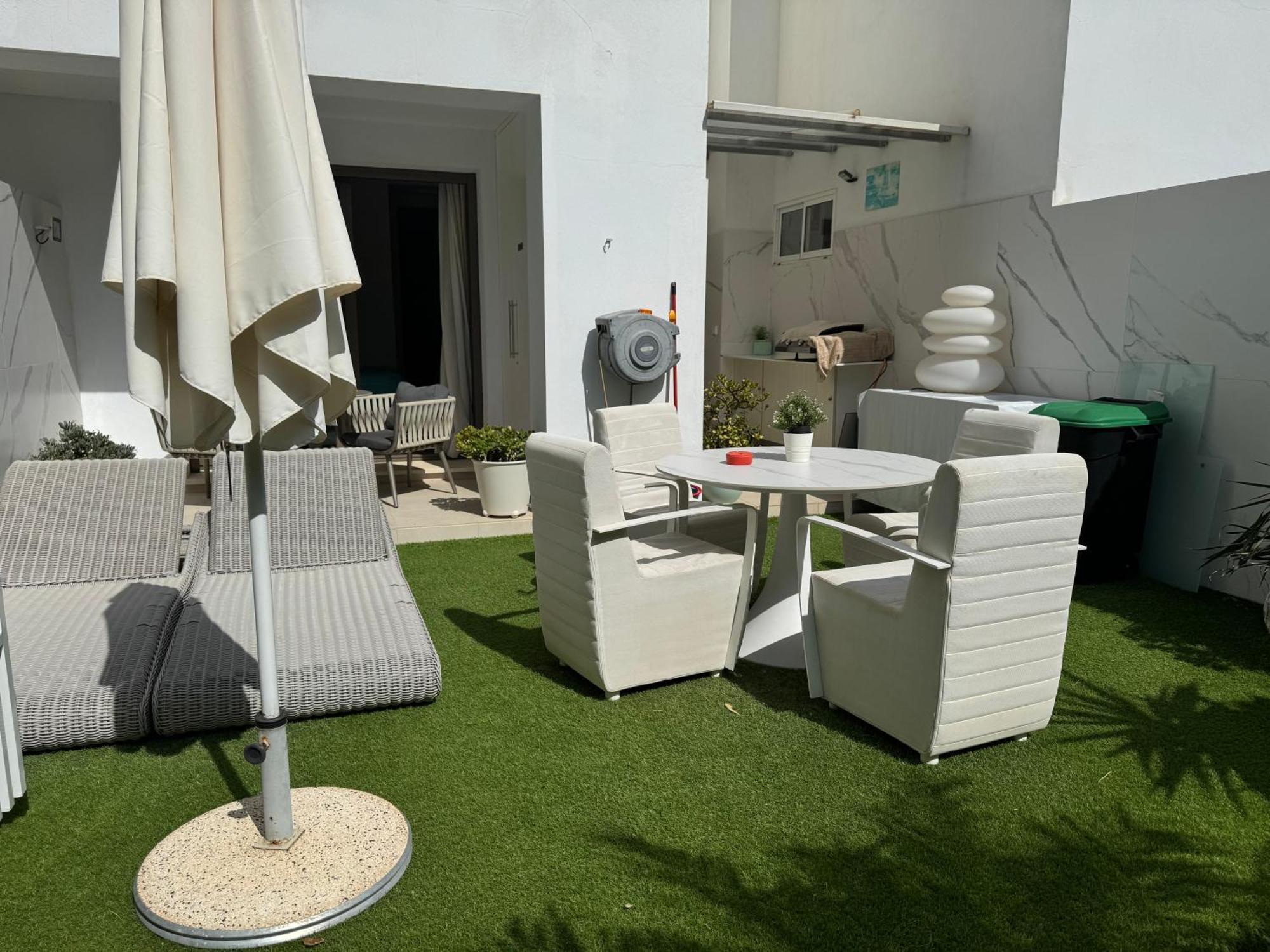 Apartment Luxe In De Cortesin D38