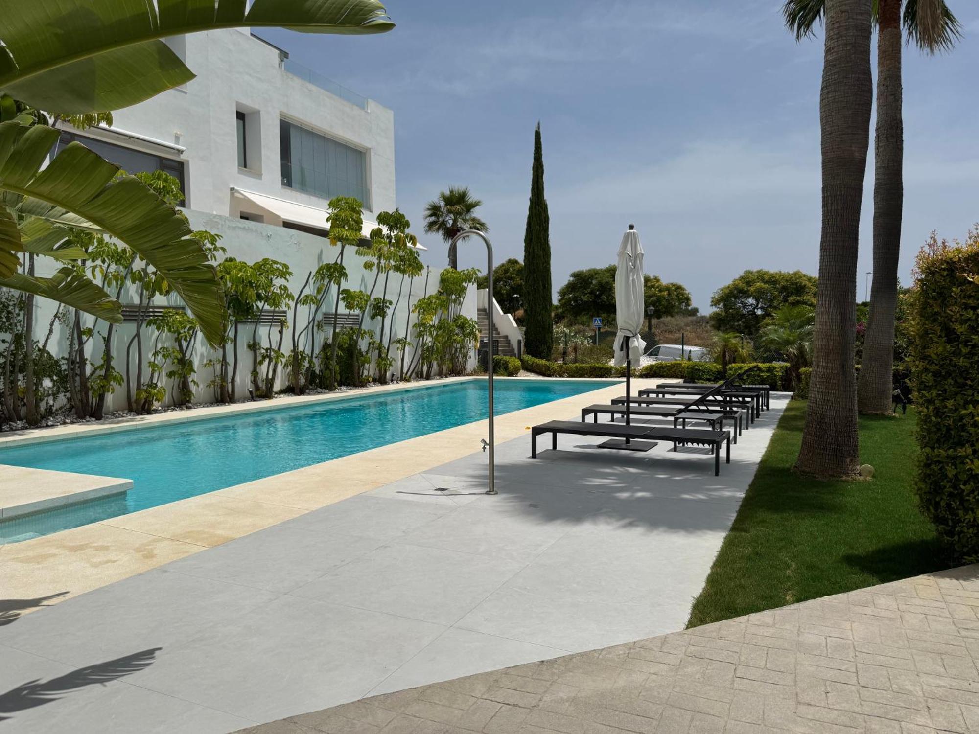 Luxe In De Cortesin D38 Apartment *